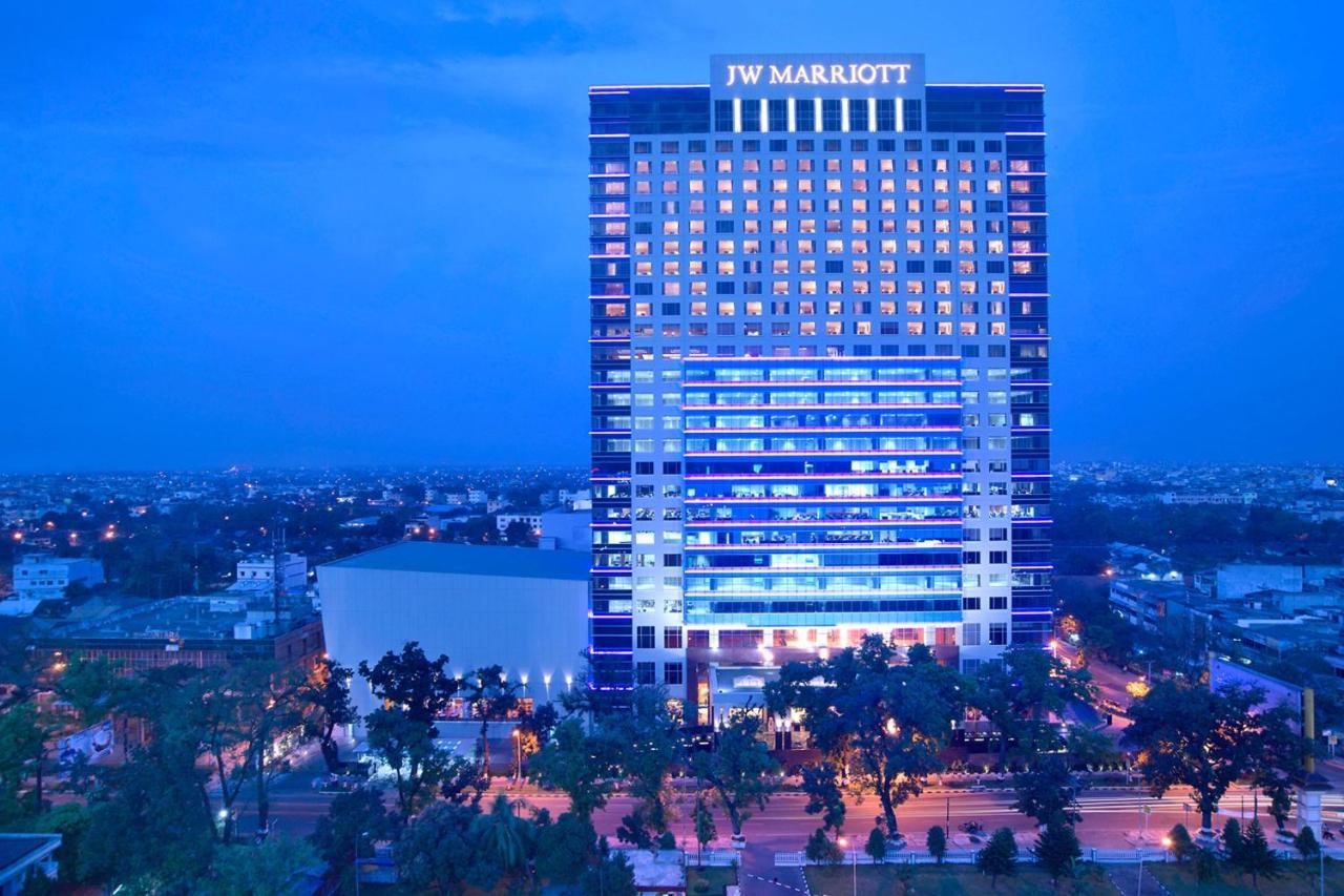 Jw Marriott Hotel Medan Dış mekan fotoğraf