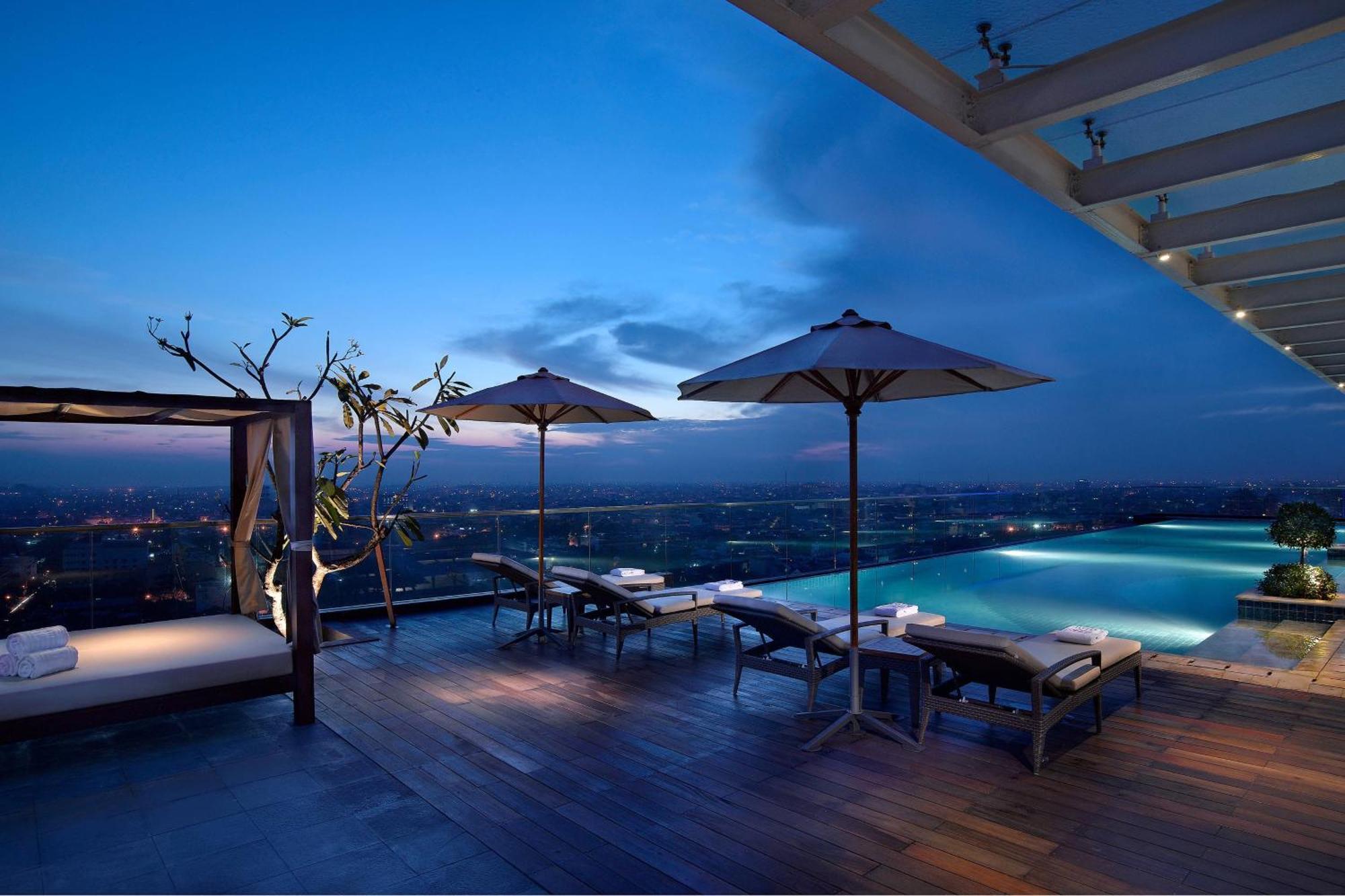 Jw Marriott Hotel Medan Dış mekan fotoğraf